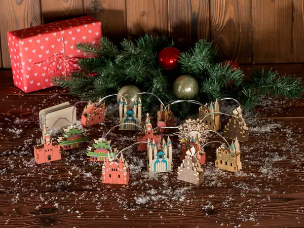 Ёлочная гирлянда с лампами в подарочной коробке «Достопримечательности России» - 212625193