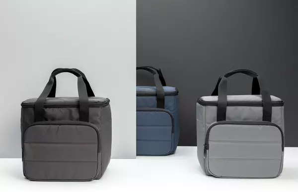 Сумка-холодильник Impact из RPET AWARE™ - 046P422.305