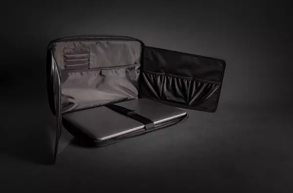 Чехол-органайзер для ноутбука Swiss Peak из экокожи (без ПВХ) - 046P788.001