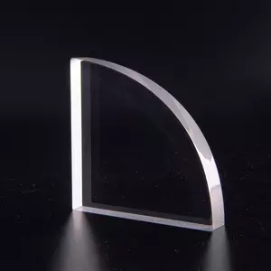 Награда SEGMENT в подарочной коробке, прямые грани матовые, дуга с фаской, 140х140х25 мм, акрил - 69034706у