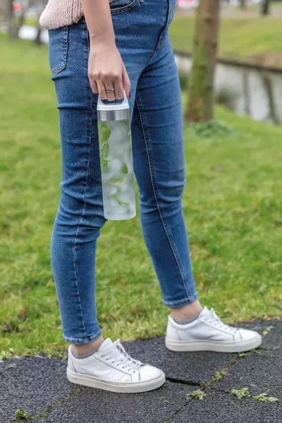 Стильная бутылка для воды Tritan, белая - 046P436.863